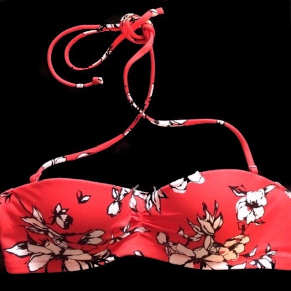 Abercrombie & Fitch Other - Floral bikini top